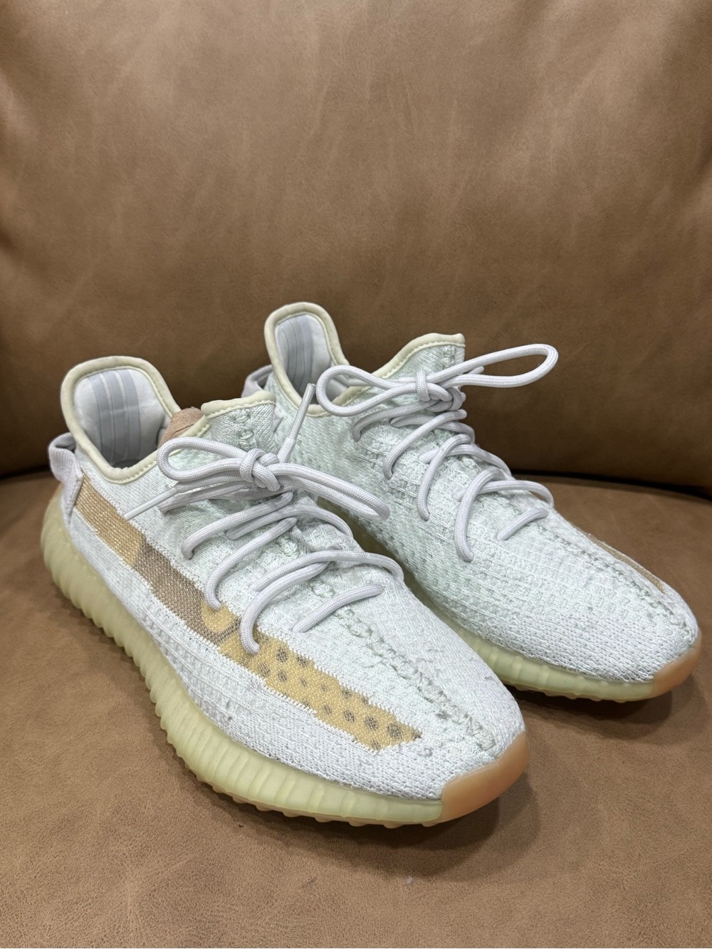 Adidas YEEZE Boost 350 V2 “Hyper Space”